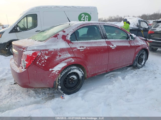 1G1JC5EHXE4129816 Chevrolet SONIC LT