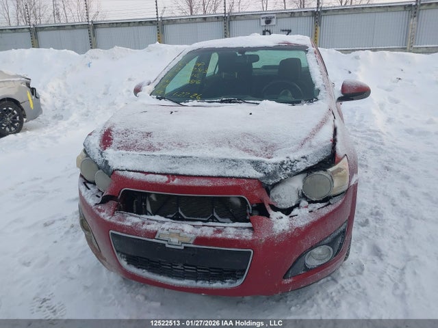 1G1JC5EHXE4129816 Chevrolet SONIC LT