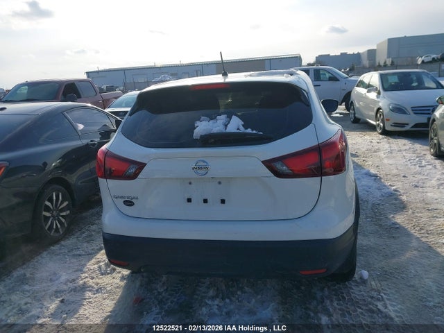JN1BJ1CP3JW158208 Nissan Qashqai S/sv