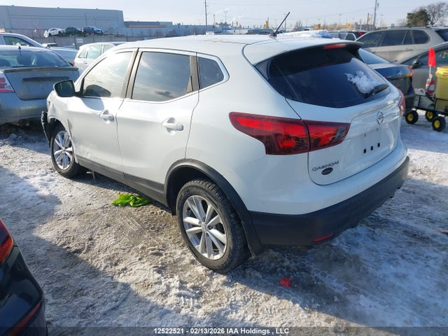 JN1BJ1CP3JW158208 Nissan Qashqai S/sv