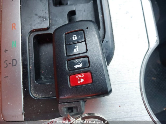 12522537 :رقم المزاد ، 4T1BF1FK3CU085866 vin ، 2012 Toyota Camry Se/le/xle مزاد بيع