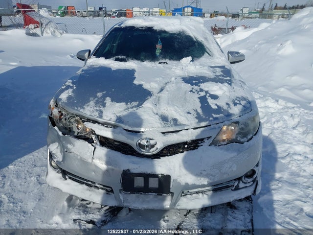 12522537 :رقم المزاد ، 4T1BF1FK3CU085866 vin ، 2012 Toyota Camry Se/le/xle مزاد بيع
