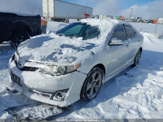 12522537 :رقم المزاد ، 4T1BF1FK3CU085866 vin ، 2012 Toyota Camry Se/le/xle مزاد بيع