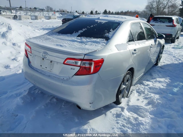 12522537 :رقم المزاد ، 4T1BF1FK3CU085866 vin ، 2012 Toyota Camry Se/le/xle مزاد بيع