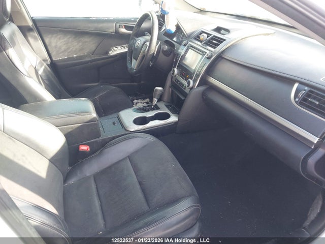 12522537 :رقم المزاد ، 4T1BF1FK3CU085866 vin ، 2012 Toyota Camry Se/le/xle مزاد بيع
