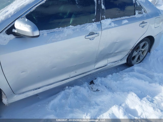 12522537 :رقم المزاد ، 4T1BF1FK3CU085866 vin ، 2012 Toyota Camry Se/le/xle مزاد بيع