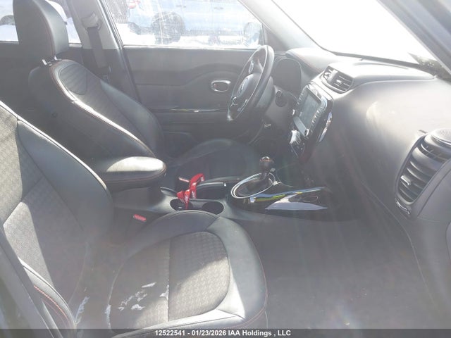 KNDJX3AA8J7514681 KIA Soul !