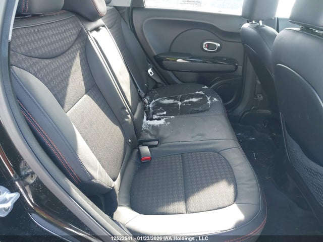 KNDJX3AA8J7514681 KIA Soul !