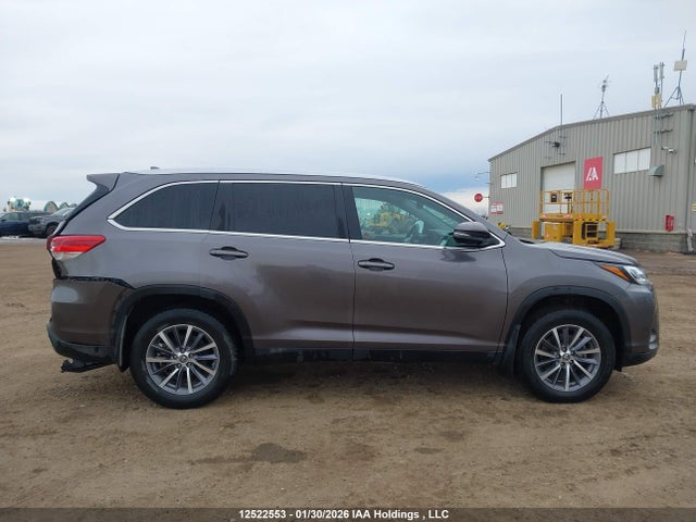 5TDJZRFH6KS985576 Toyota Highlander Se/xle
