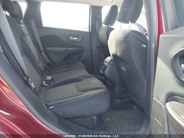 1C4PJMCB9FW661726 Jeep Cherokee North