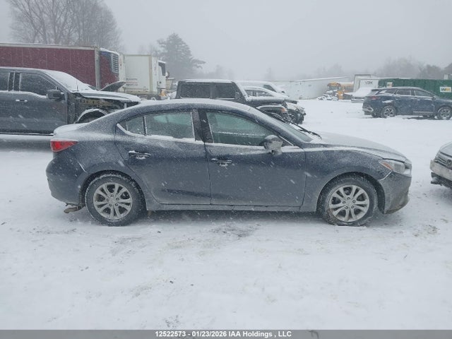 3MZBM1V70FM235039 Mazda 3 TOURING