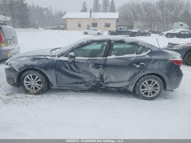 3MZBM1V70FM235039 Mazda 3 TOURING