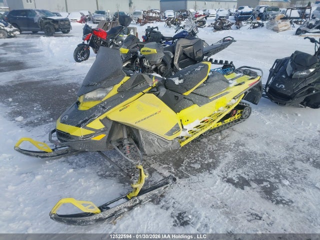 2BPSUAME9MV000008 Skidoo Skidoo
