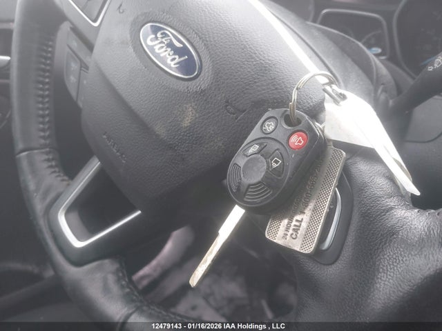 1FADP3M28HL273374 Ford FOCUS SEL