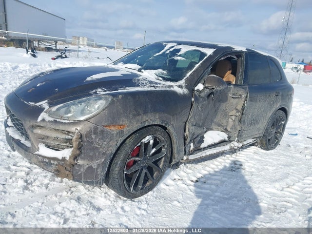 Porsche Cayenne Turbo 2014 WP1AC2A21ELA80338 Image 2