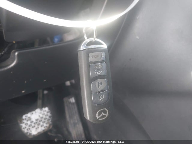 JM1BN1V76H1108067 Mazda 3 TOURING