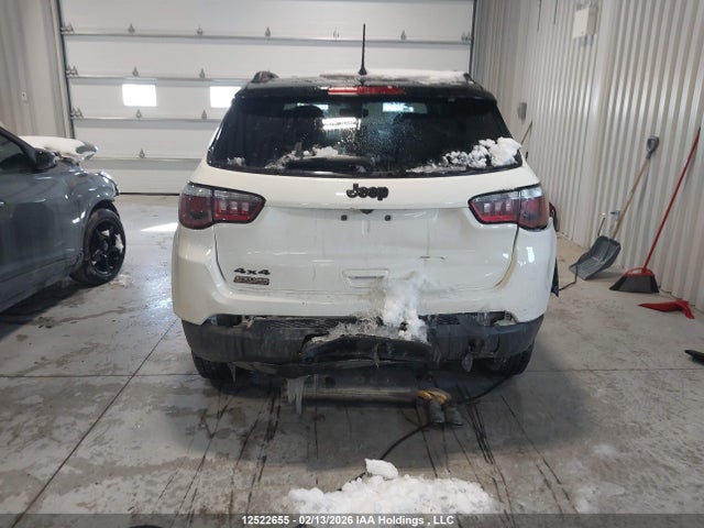 3C4NJDBBXKT621261 Jeep Compass Latitude
