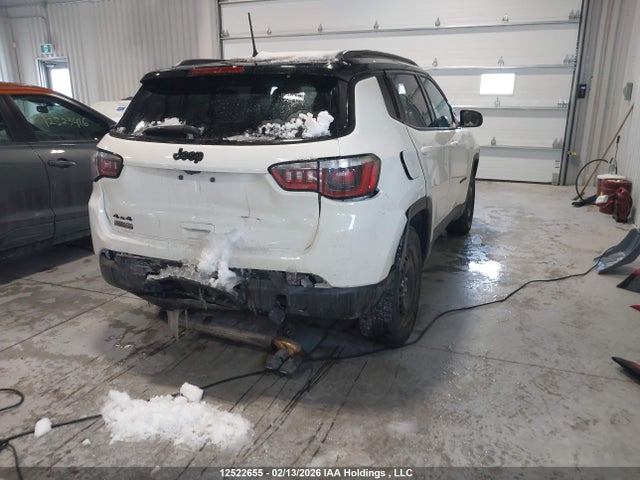 3C4NJDBBXKT621261 Jeep Compass Latitude