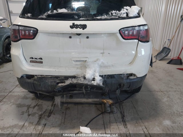 3C4NJDBBXKT621261 Jeep Compass Latitude