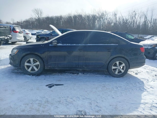 3VWLA7AJ7FM234973 Volkswagen Jetta
