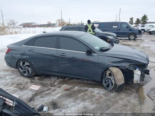 KMHLN4DJ9SU131041 Hyundai Elantra Hybrid Luxury
