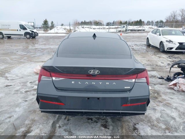 KMHLN4DJ9SU131041 Hyundai Elantra Hybrid Luxury