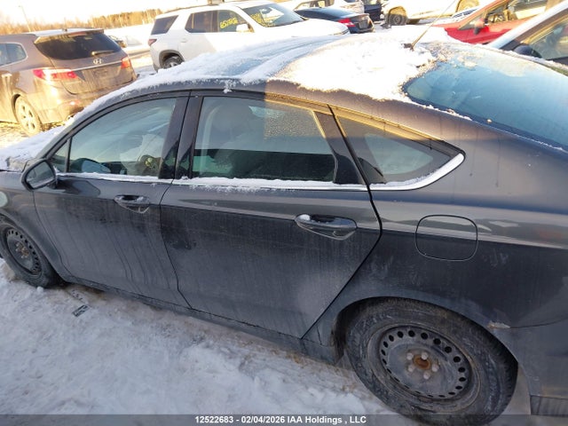 12522683 :رقم المزاد ، 3FA6P0G75GR137606 vin ، 2016 Ford Fusion S مزاد بيع