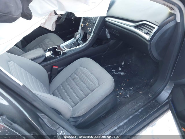 12522683 :رقم المزاد ، 3FA6P0G75GR137606 vin ، 2016 Ford Fusion S مزاد بيع