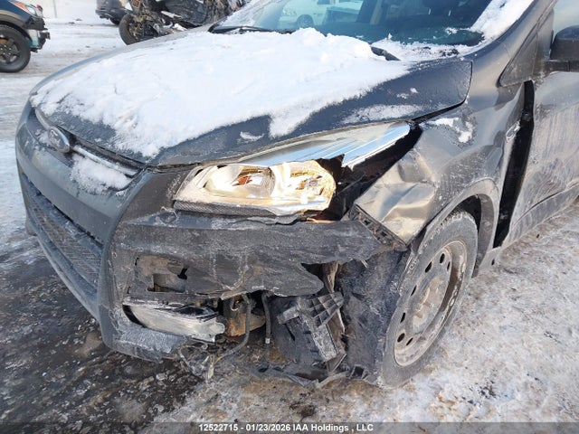 1FMCU9GX0FUB43519 Ford Escape