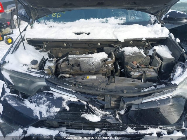 2T3ZFREV0GW297145 Toyota RAV4 LE