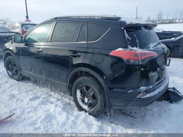 2T3ZFREV0GW297145 Toyota RAV4 LE