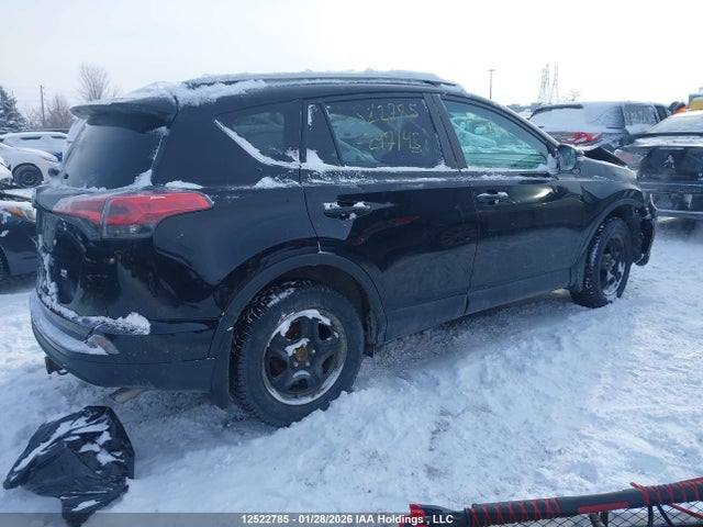 2T3ZFREV0GW297145 Toyota RAV4 LE