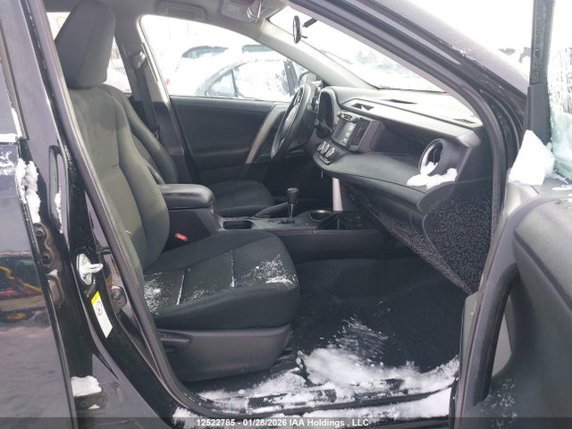 2T3ZFREV0GW297145 Toyota RAV4 LE