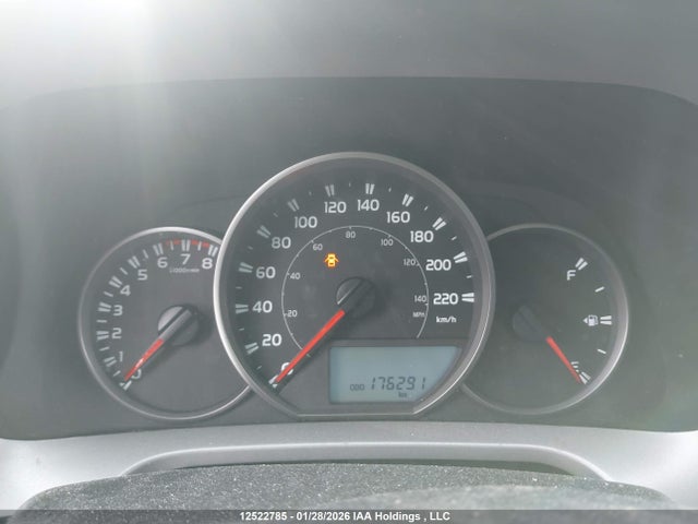 2T3ZFREV0GW297145 Toyota RAV4 LE