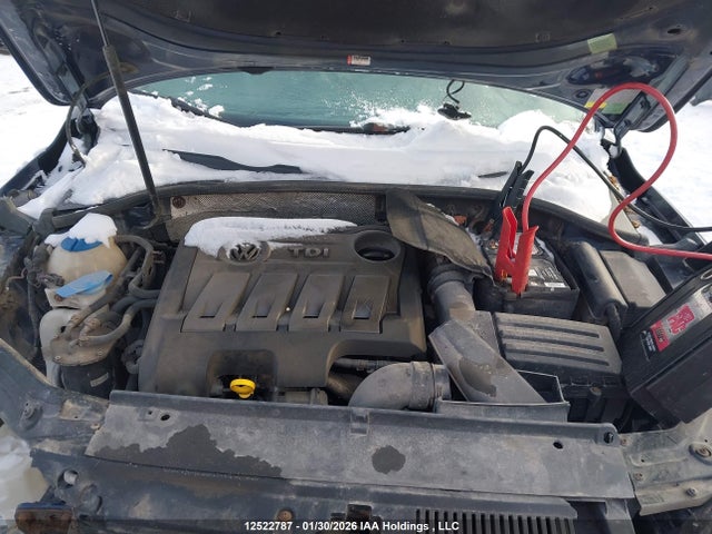 1VWBN7A39EC074161 Volkswagen PASSAT SE