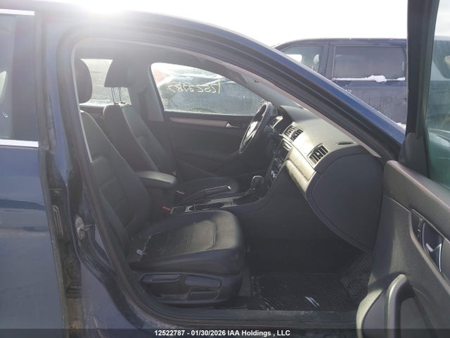 1VWBN7A39EC074161 Volkswagen PASSAT SE