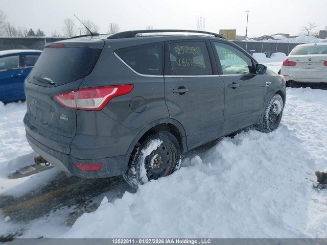 1FMCU9G95GUB63722 Ford ESCAPE SE