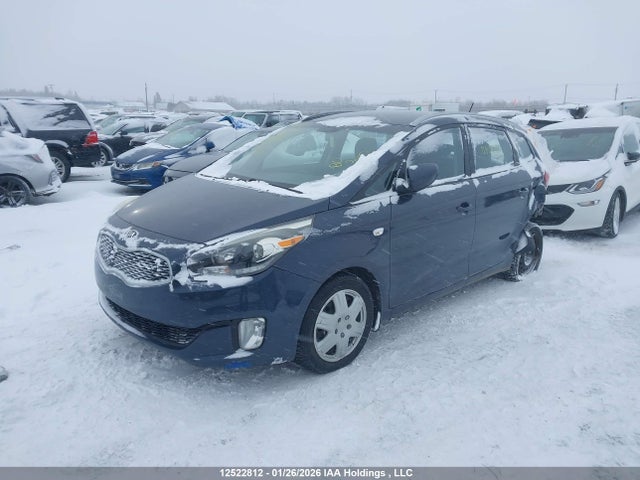 KNAHT8A31G7134533 KIA Rondo