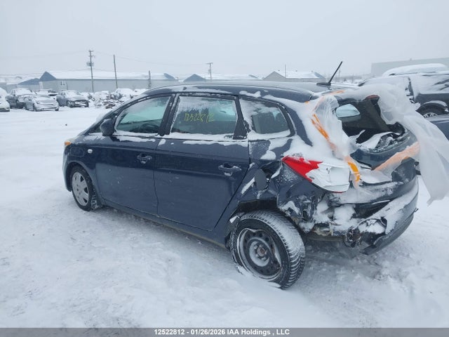 KNAHT8A31G7134533 KIA Rondo