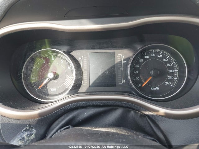 1C4PJMCSXFW587491 Jeep Cherokee Latitude