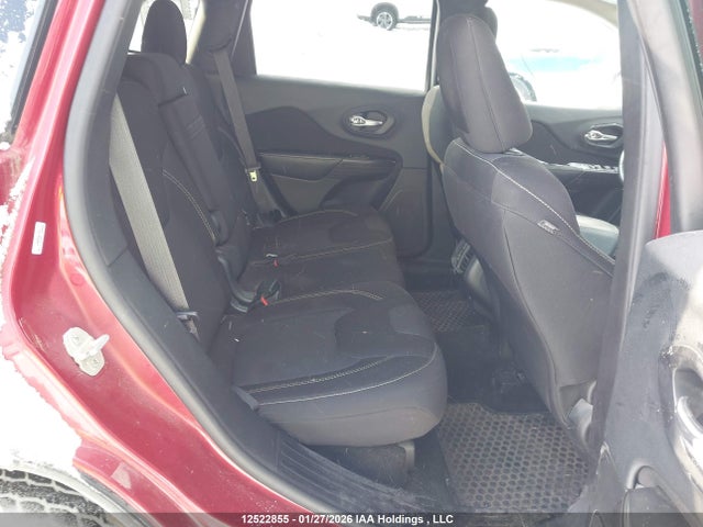 1C4PJMCSXFW587491 Jeep Cherokee Latitude