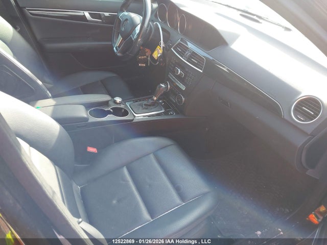 Mercedes-Benz C 300 4matic 2014 WDDGF8AB8EA894526 Image 5