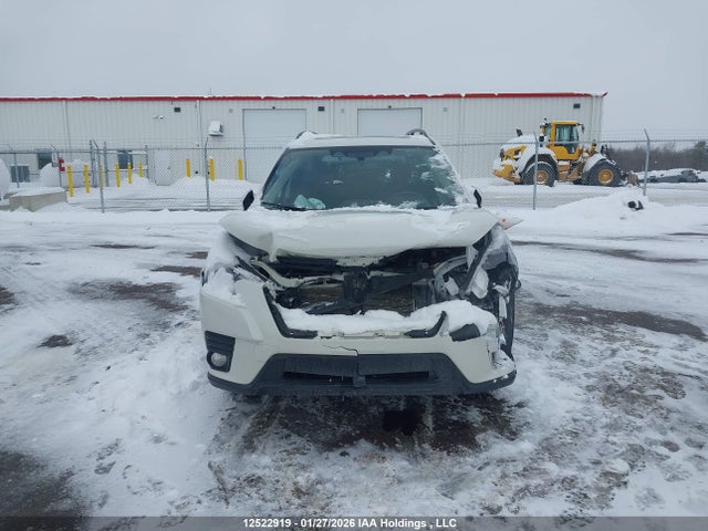 JF2SKEEC3PH401221 Subaru Forester Touring