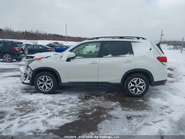 JF2SKEEC3PH401221 Subaru Forester Touring