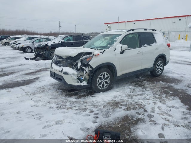 JF2SKEEC3PH401221 Subaru Forester Touring
