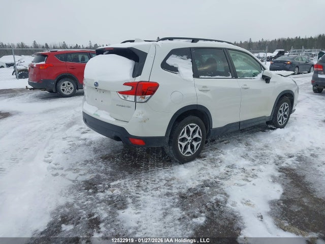 JF2SKEEC3PH401221 Subaru Forester Touring