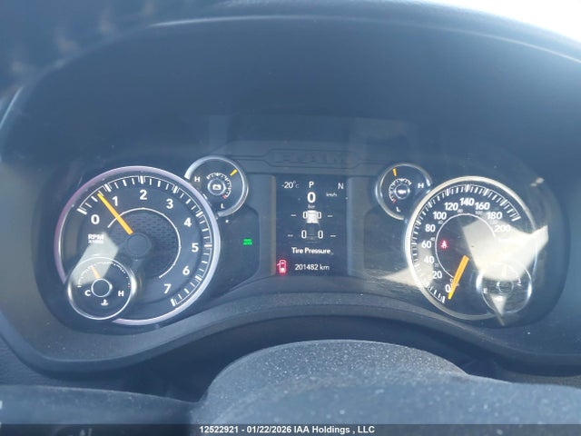 1C6SRFBT6KN852438 RAM 1500 Big Horn/lone Star