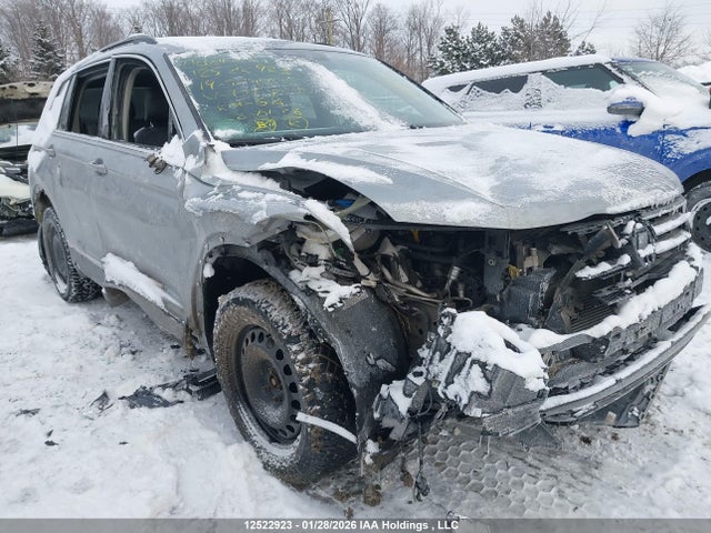 3VV2B7AX0KM171517 Volkswagen Tiguan Comfortline