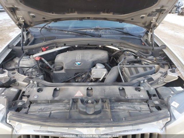5UXWX9C5XF0D44138 BMW X3 Xdrive28i