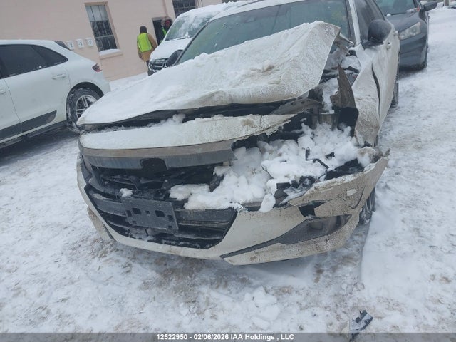 1HGCV2F38NA800821 Honda Accord